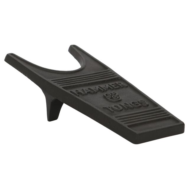 Hammer and Tongs Heavy-Duty Cast Iron Boot Jack - 26.5cm in Black - image 1