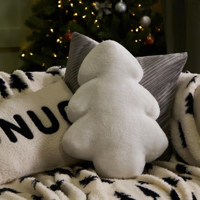 OHS Christmas Tree Faux Fur Scatter Cushion Decorative Pillow in White - image 1