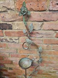 Inspirational Gifting Bird Bath on Stake with Decorative Leaves in Green - thumbnail 3