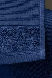 Catherine Lansfield 'Anti Bacterial' Cotton Towels in Navy - Size: Bath Sheet - thumbnail 2