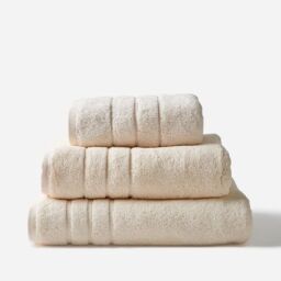 Allure Bath Fashions Hotel Luxury Heavweight Bath Towel in Cream - Size: Bath Sheet
