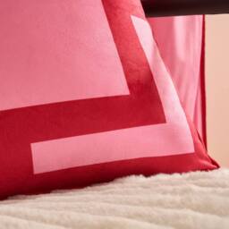 OHS 2 x Square Print Matte Velvet Decorative Cushion Covers in Pink - Size: 45 cm x 45 cm - thumbnail 2
