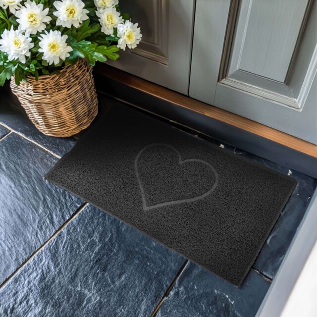 Nicoman Embossed PVC Spaghetti Pressed Heart Doormat in Black - Size: 45 cm x 75 cm - image 1