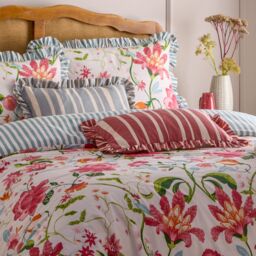 Furn Carmon Stripe Ruffle Cushion in Red - Size: 40 cm x 60 cm - thumbnail 7