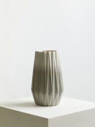 Orsina Sleek & Sturdy Small Ceramic Vase, Robust Pottery Vase, Decorative Vase For Artificial Flowers in Grey - thumbnail 4