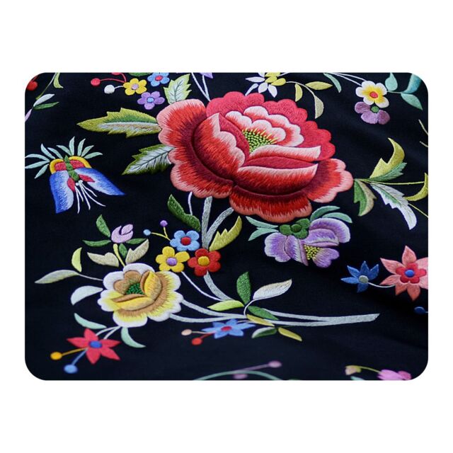 Benjamin Tate Design Vibrant Flowers Blanket in Natural - Size: 120 cm x 150 cm - image 1