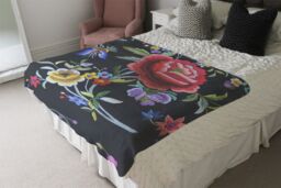 Benjamin Tate Design Vibrant Flowers Blanket in Natural - Size: 120 cm x 150 cm - thumbnail 3