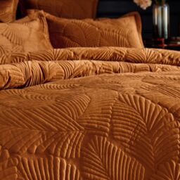 Paoletti Palmeria Quilted Velvet Duvet Cover Set in Orange - Size: King - thumbnail 4