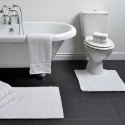 Allure Bath Fashions Elegance Reversible Heavyweight Pedestal Mat in White - thumbnail 2