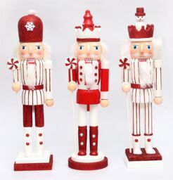 Shatchi 38cm Red Wooden Nutcrackers Soldiers King Christmas Ornament 3pcs Set - thumbnail 2