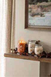 Yankee Candle Pumpkin Cinnamon Swirl Signature Large Jar Candle - thumbnail 3