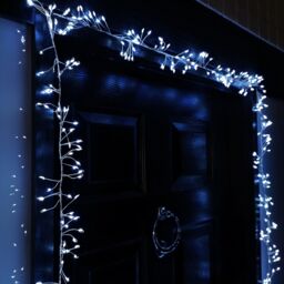 Samuel Alexander 5.5m 880 LED Indoor Outdoor Christmas Door Lights in Cool White - thumbnail 3