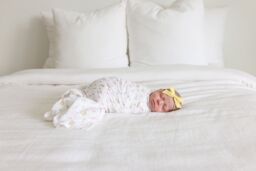 Lulujo 2-pack Cotton Swaddles - Kitty Cat / Flower Field - thumbnail 6