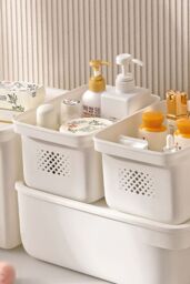 Living and Home Storage Box Food Container with Lid Handles 25*17.5*14 CM in White