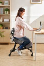 Living and Home Ergonomic Height-Adjustable Kneeling Chair with Backrest & Castors in Grey - thumbnail 2
