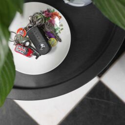 Harbour Housewares Round Steel Tray Table in Black - thumbnail 6