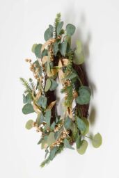 Homescapes Green & Gold Eucalyptus Christmas Wreath, 56 cm - thumbnail 3