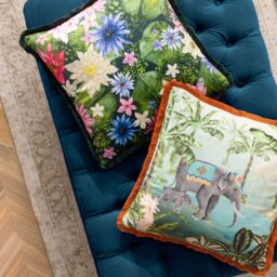 Paoletti Marjoelle Flowers Printed Velvet Cushion - Size: 50 cm x 50 cm - thumbnail 6