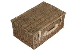 Red Hamper Wicker 56cm Antique Wash Picnic Basket in Grey - thumbnail 3