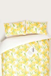Homescapes Yellow Tulips Digitally Printed Cotton Duvet Cover Set - Size: Super King