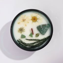 KDMD Hop Hare Crystal Magic Flower Candle - The Magician in Green - thumbnail 3