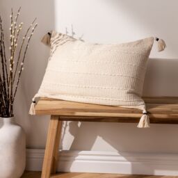 Yard Caliche 100% Cotton Woven Cushion in Natural - Size: 40 cm x 60 cm