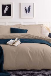 Belledorm Easy Care 200 Thread Count Cotton Polyester Percale Duvet Cover in Cream - Size: Super King