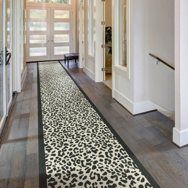 runrug Hallway Carpet Runner Rug - Soft & Comfy, 9mm - 'Rosette' in Black - Size: 60 cm x 210 cm - image 1