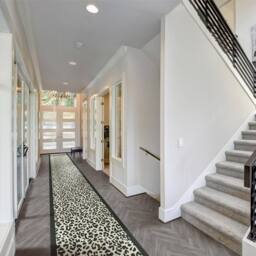 runrug Hallway Carpet Runner Rug - Soft & Comfy, 9mm - 'Rosette' in Black - Size: 60 cm x 210 cm - thumbnail 4