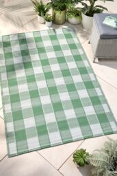 Dreams & Drapes 'Gingham' Classic Check Print UV Resistant Outdoor Rug in Green - Size: 170 cm x 120 cm