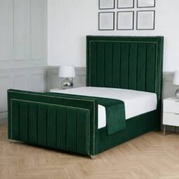 Living Comfort Bedz Royale Plush Velvet Upholstered Bed Slatted Base with 48Inch Headboard in Green - Size: Double