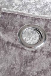 Homescapes Luxury Crushed Velvet Lined Eyelet Curtain Pair in Silver - Size: 167 cm width x 183 cm drop - thumbnail 3