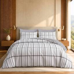 Pamposh Microfibre Duvet Cover Set King Size Reversible Bedding Sets in White - Size: Double