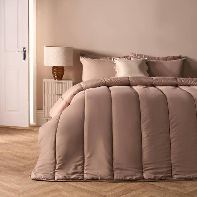 OHS Plain 10.5 TOG Coverless Duvet with Pillowcase Bedding Set in Natural - Size: Double - image 1