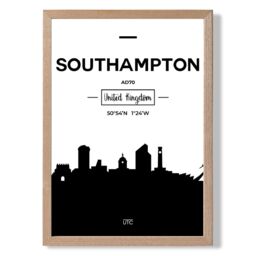 ARTZE Southampton Black & White City Skyline Framed Print SIZE: A3 with Oak Frame - Size: A4