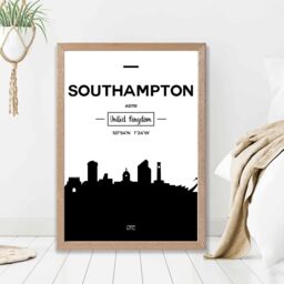 ARTZE Southampton Black & White City Skyline Framed Print SIZE: A3 with Oak Frame - Size: A4 - thumbnail 2