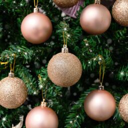 Melody Maison Set Of 10 Mixed Rose Gold Pink Glitter Baubles - thumbnail 5
