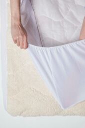 Homescapes Deep Quilted Fleece Mattress Topper in White - Size: Double - thumbnail 5