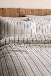 Appletree 'Yarn Dyed Woven Thin Stripe' Woven Duvet Cover Set in Natural - Size: Single - thumbnail 2