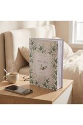Living and Home Photo Album with 300-Pocket Capacity for 4x6-Inch Photos in Lilac - thumbnail 3