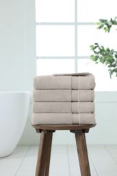 Martex 100% Cotton, 750gsm Hand Towels (Pack of 4) in Silver