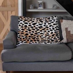 Benjamin Tate Design Leopard Spots Blanket in Natural - Size: 120 cm x 150 cm - thumbnail 2