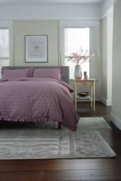 The Lyndon Company Gingham Frilled Cotton Duvet Set Printed with Frill Detailing in Burgundy - Size: Single - thumbnail 3