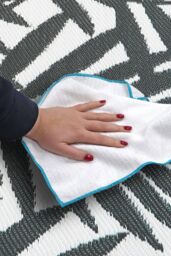 JVL Lightweight Reversible Plastic Woven Outdoor Rug 120x170cm Leaves in Grey - Size: 120 cm x 170 cm - thumbnail 3