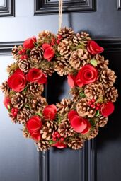 Dibor Traditional Red Berries & Roses Xmas Front Door Christmas Wreath 35cm - thumbnail 2