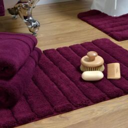 Allure Bath Fashions Ribbed Two Piece Bath Mat & Toilet Mat Set in Maroon - thumbnail 2