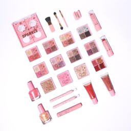 Q-KI 24 Days of Beauty Makeup Advent Calendar in Pink - Size: 24 Pack - thumbnail 3
