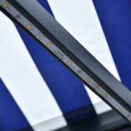 Berkfield Home Manual Retractable Awning with LED 300x250 cm Blue & White - thumbnail 6