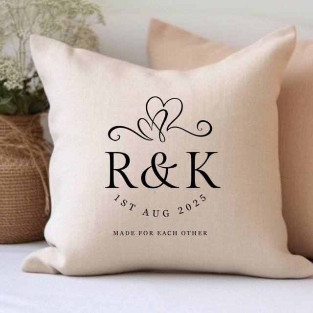 Aye Do Gifts Personalised Entwined Hearts Cushion in Cream - Size: 40 cm x 40 cm - image 1
