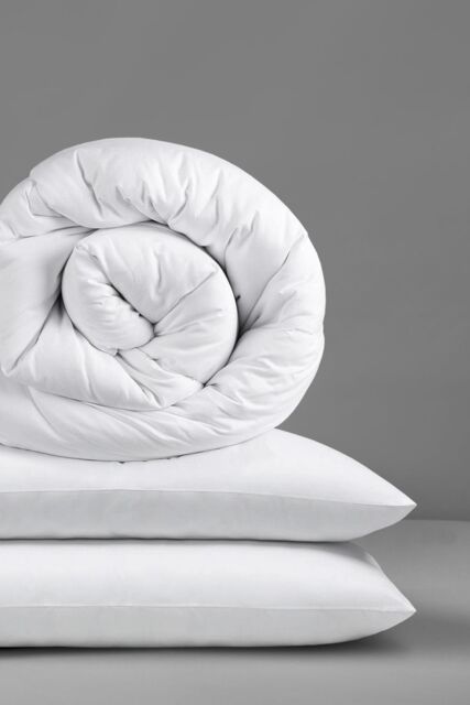Slumberdown Climate Control 4.5 Tog Summer Duvet With 2 Pillows in White - Size: Single - image 1